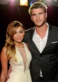 /album/miley-cyrus-tour-2012/suuuuuuuubir-jpg/